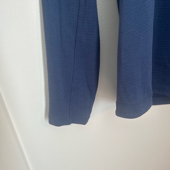 lululemon athletica Navy Blue lightweight pullover - Picture 4 of 13